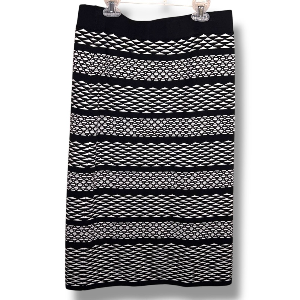 14W/18W Cato Black White Aztec Geometric Tribal Print Knit Pencil Skirt